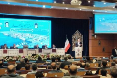 جوانان قهر نکنند، قدرت و مهارت‌شان را برای این آب و خاک هزینه کنند