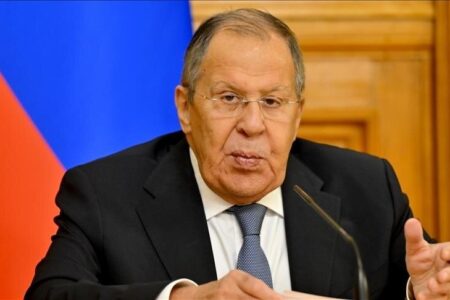 لاوروف: اروپایی‌ها پول برای حمایت اوکراین ندارند، اموال روسیه را غارت می‌کنند