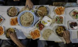 چگونه در ماه رمضان سالم غذا بخوریم؟