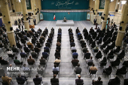 «دانش بنیان» و «نخبگان» در آینه کلام رهبری