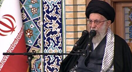 منظور دشمن از دگرگونی، تغییر هویت جمهوری اسلامی است