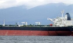 بادکردن ۸۰۰ هزار بشکه نفت توقیف‌شده ایران روی دست آمریکا