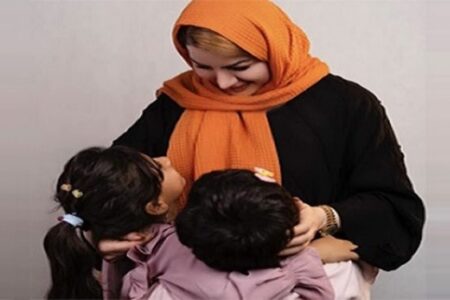بانوی بوشهری ۲۵ دختر را مادری می‌کند+عکس