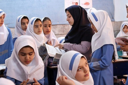 استخدام موقت قبول‌شدگان آزمون «دبیری» تا پایان امسال/ شرط رتبه‌بندی این معلمان