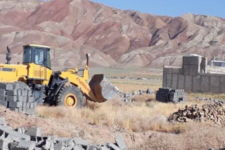 رئیس دادگاه دلوار: بناهای غیرمجاز در مرحله ساخت، تخریب می‌شوند
