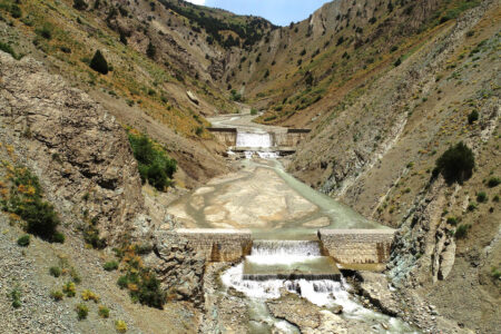 بهره برداری و آغاز عملیات اجرایی ۸ طرح آبخیزداری در بوشهر