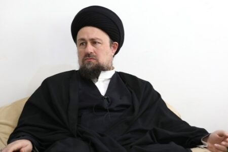 در ایران بحران نارضایتی وجود دارد/ حذف‌ها نتیجه‌اش به همین جا می‌رسد/ یک راه بیشتر نیست و آن آشتی با مردم است/ چیزی که اکثریت می‌گویند باید ملاک اطاعت باشد