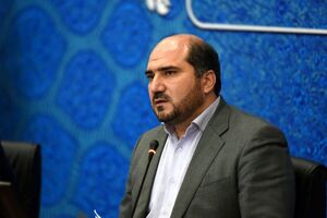 با دو نفر از سرنشینان داخل هلی‌کوپتر صحبت کردیم