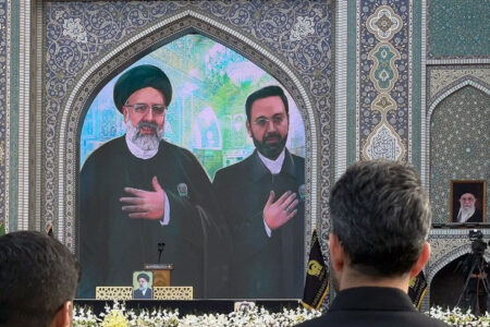 رئیس جمهور در آغوش امام رضا (ع) آرام جان گرفت