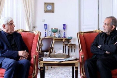 محمدرضا عارف رسما معاون اول دولت پزشکیان شد