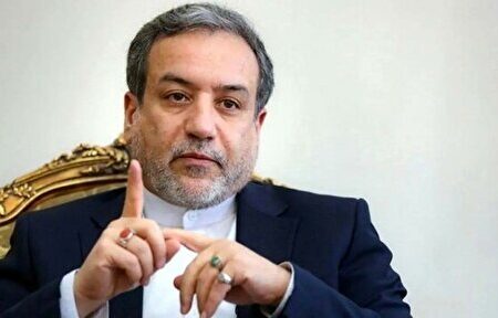 عراقچی: به شرط آنکه حقوق مردم لبنان در آتش بس رعایت شود و مورد تأیید جبهه مقاومت باشد، از آتش بس حمایت خواهیم کرد / آتش بس باید به طور همزمان در لبنان و غزه باشد