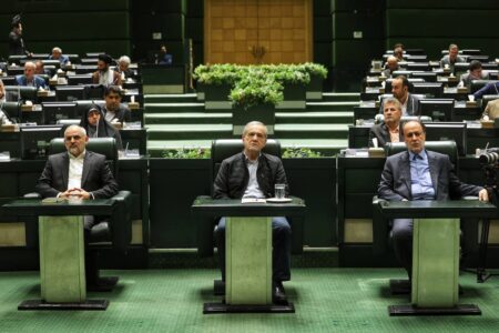 در جلسه ارزی مجلس و دولت چه گذشت؟ | قالیباف: تصمیمات خوبی در درباره معیشت و بازار ارز گرفته شد | گودرزی: گزارش دولت امیدبخش بود
