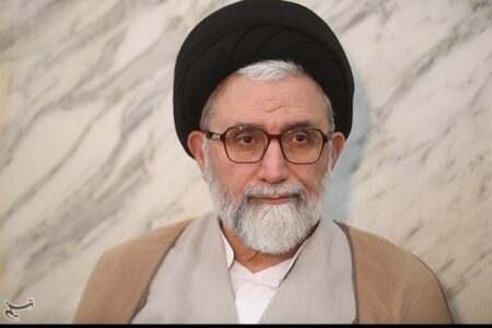 خطیب: راهبرد ما تهدید برابر تهدید و تعرض برابر تعرض است
