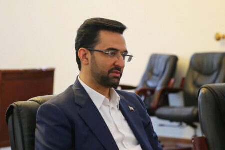 آذری جهرمی: ظاهراً آقای رئیس‌جمهور دستور دادند که قبل عید یوتیوب و تلگرام رفع فیلتر شود