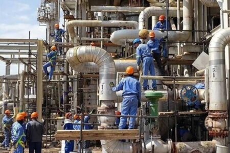 فیش حقوقی ۲۴۷ میلیونی؛ حقوق‌های نجومی مدیران پتروشیمی‌ها و فقر کارگران