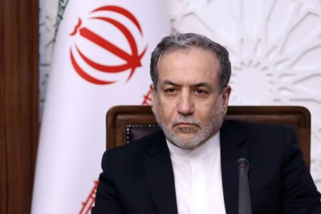 عراقچی: در حال بررسی هستیم که در دور بعدی مذاکرات شرکت کنیم یا خیر