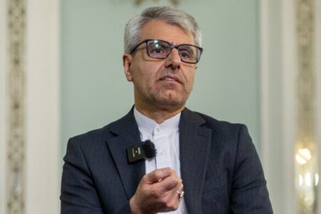 ایران دلیل رد پیشنهاد ترامپ را اعلام کرد | هر کسی که جرأت کند پا به خاک ایران بگذارد…