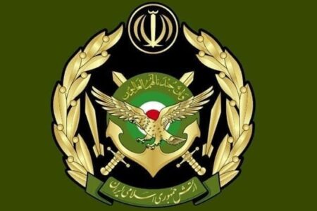 ممانعت ارتش از ورود ناوهای آمریکایی صهیونی به تنگه هرمز