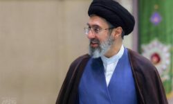رهبر انقلاب: خروج کامل رژیم صهیونیستی از لبنان شرط نخست پایان جنگ تحمیلی است | ایران در کنار مجاهدان لبنان خواهد ماند