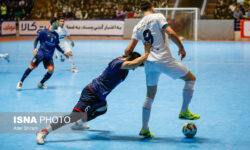 برای غرق نشدن باید برنده میشدیم / خودم را یکی از بازیکنان درون زمین میبینم