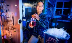 تولید سوخت هواپیما از پلاستیک بازیافتی