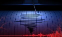 ایرانشهر با زلزله ۵.۲ و قصرشیرین با ۹ زمینلرزه لرزیدند
