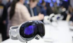 عینک «ویژن پرو» اپل یک سال پس از عرضه هنوز یک مشکل اساسی دارد