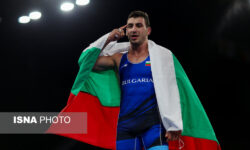 درگیری قهرمان المپیک بالا گرفت/ برنده مهمدی: دیگر برای این کشور کشتی نمیگیرم