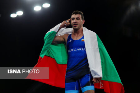 درگیری قهرمان المپیک بالا گرفت/ برنده مهمدی: دیگر برای این کشور کشتی نمی‌گیرم