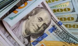 چرا با کاهش نرخ دلار اجناس ارزان نمی‌شود؟