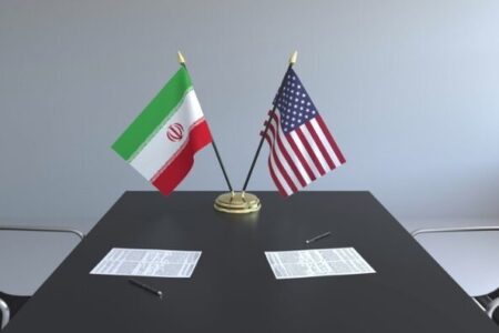 مذاکرات غیرمستقیم ایران و آمریکا؛ راه رفتن بر لبه تیغ