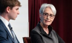 شرمن: ترامپ می‌تواند امتیازاتی به ایران بدهد که در دوران ما ممکن نبود