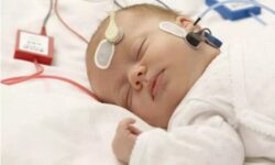 رقابت دانش‌بنیان ایرانی با غول‌های جهانی/ تشخیص ۵۰ بیماری متابولیک فقط با یک کیت