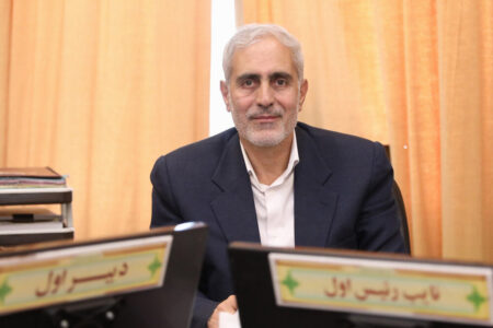 «مدنی‌زاده» به لحاظ تئوریک و تحصیلات دانشگاهی بر مسائل اقتصادی تسلط کاملی دارد