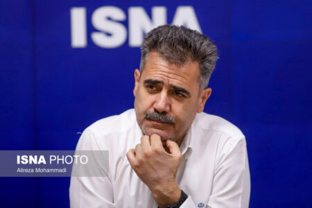 در جلسات شبانه علیه من کودتا می‌کردند/ برای رفتن به یک تیم اول باید مهریه همسرم را بدهم!