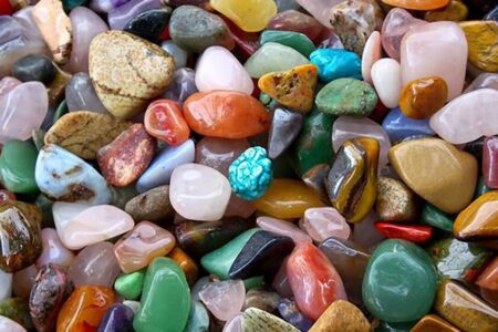 از راه‌اندازی هنرستان‌های مهارتی تا دپارتمان گوهرتراشی