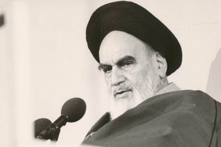 امام خمینی (ره) و بازتکوین هویت اسلامی- ایرانی در دوران دفاع مقدس