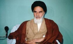 امام خمینی (ره) الگویی بی‌نظیر در رهبری دینی، مردمی و جهانی است