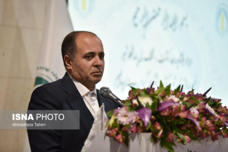 نقش اصناف در عرضه محصولات و تولیدات به مردم برجسته است