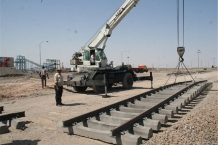 دولت مصمم به اتمام راه آهن زاهدان -چابهار در زمان تعیین شده است