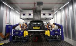 زیان ۲.۵ میلیارد دلاری اقتصاد انگلیس از هک جگوار لندرور