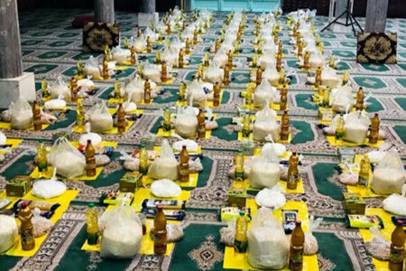 توزیع ۶۴۶۷ بسته معیشتی و ذبح و توزیع ۵۶۰ رأس قربانی بین نیازمندان زنجان