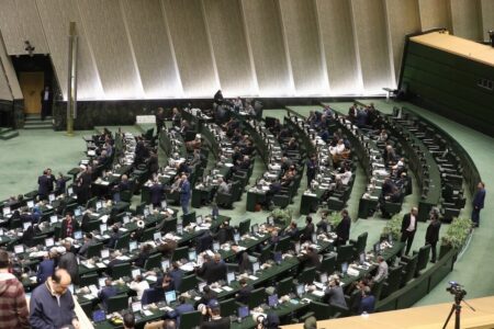 نمایندگان مجلس: یارانه خانوارها برچه اساسی حذف می‌شود؟