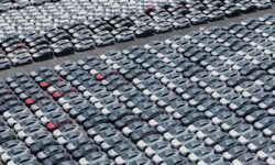 خودروهای موتور احتراقی دوباره به چشم جهان آمد