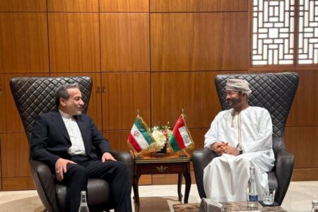 پیام وزیر خارجه عمان در خصوص دیدار با همتای ایرانی