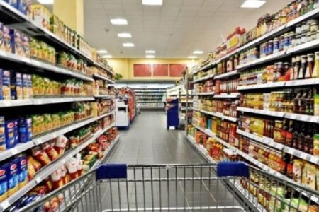 کمبودی در کالاهای اساسی در کرمانشاه نداریم/ مردم از خریدهای هیجانی بپرهیزند