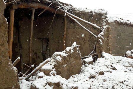 فرماندار: نیمی ازخانه‌های روستایی کوهسرخ در برابر برف و باران تاب‌آوری ندارند