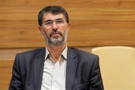 ثروتی: وحدت با شعار محقق نمی‌شود/ بهبود معیشت مردم، شفافیت و مقابله با رانت اولویت باشد