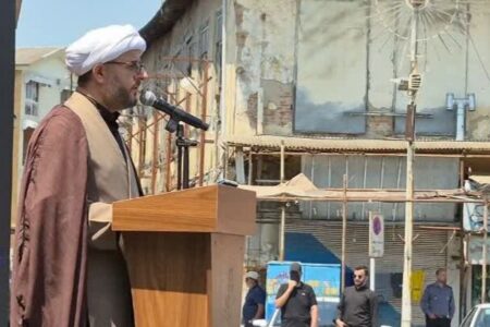 بساط ظلم جنایتکاران علاوه بر انتقام خون رهبر شهید باید در منطقه برچیده شود