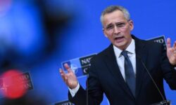 درخواست دبیر کل ناتو برای افزیش ارسال مهمات به اوکراین